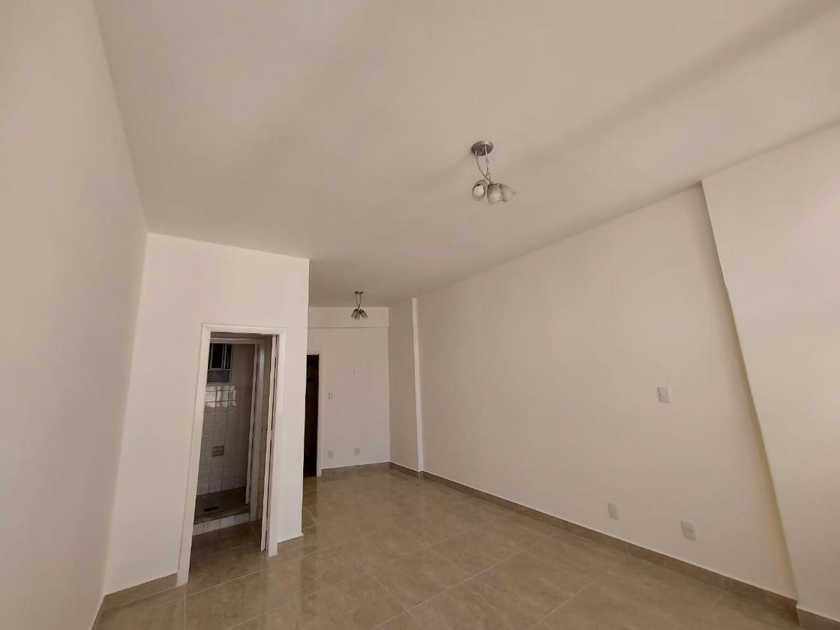Sala, Centro, 0 Quarto, 0 Vaga