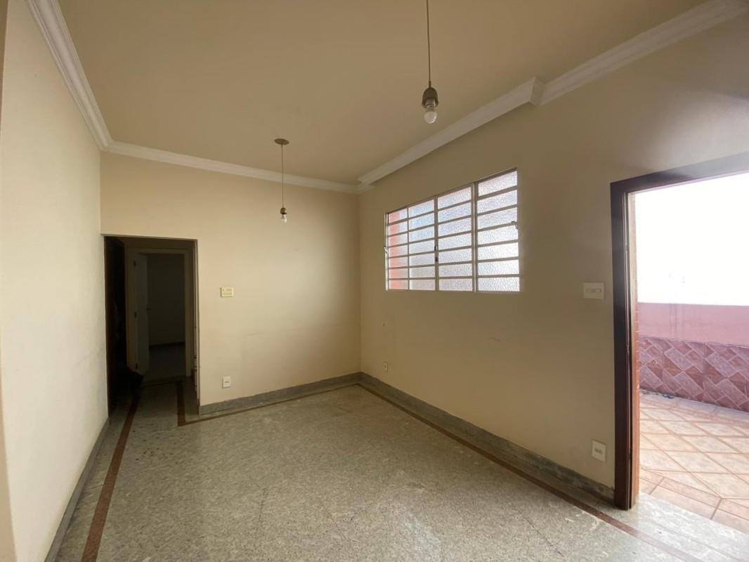Casa, Padre Eustáquio, 3 Quartos, 5 Vagas