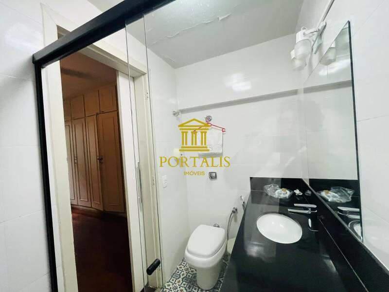 Apartamento, Funcionários, 4 Quartos, 2 Vagas, 1 Suíte