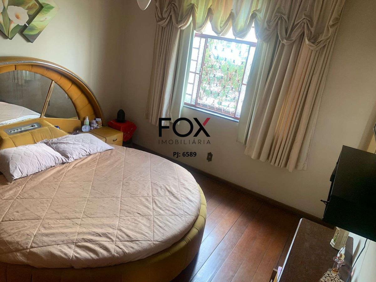 Casa, Cidade Nova, 4 Quartos, 3 Vagas, 1 Suíte