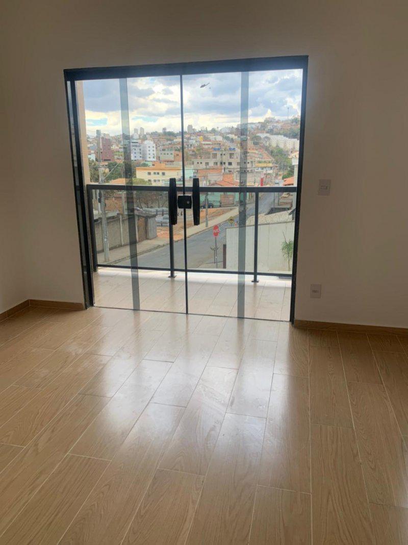 Casa, Masterville, 3 Quartos, 2 Vagas, 2 Suítes