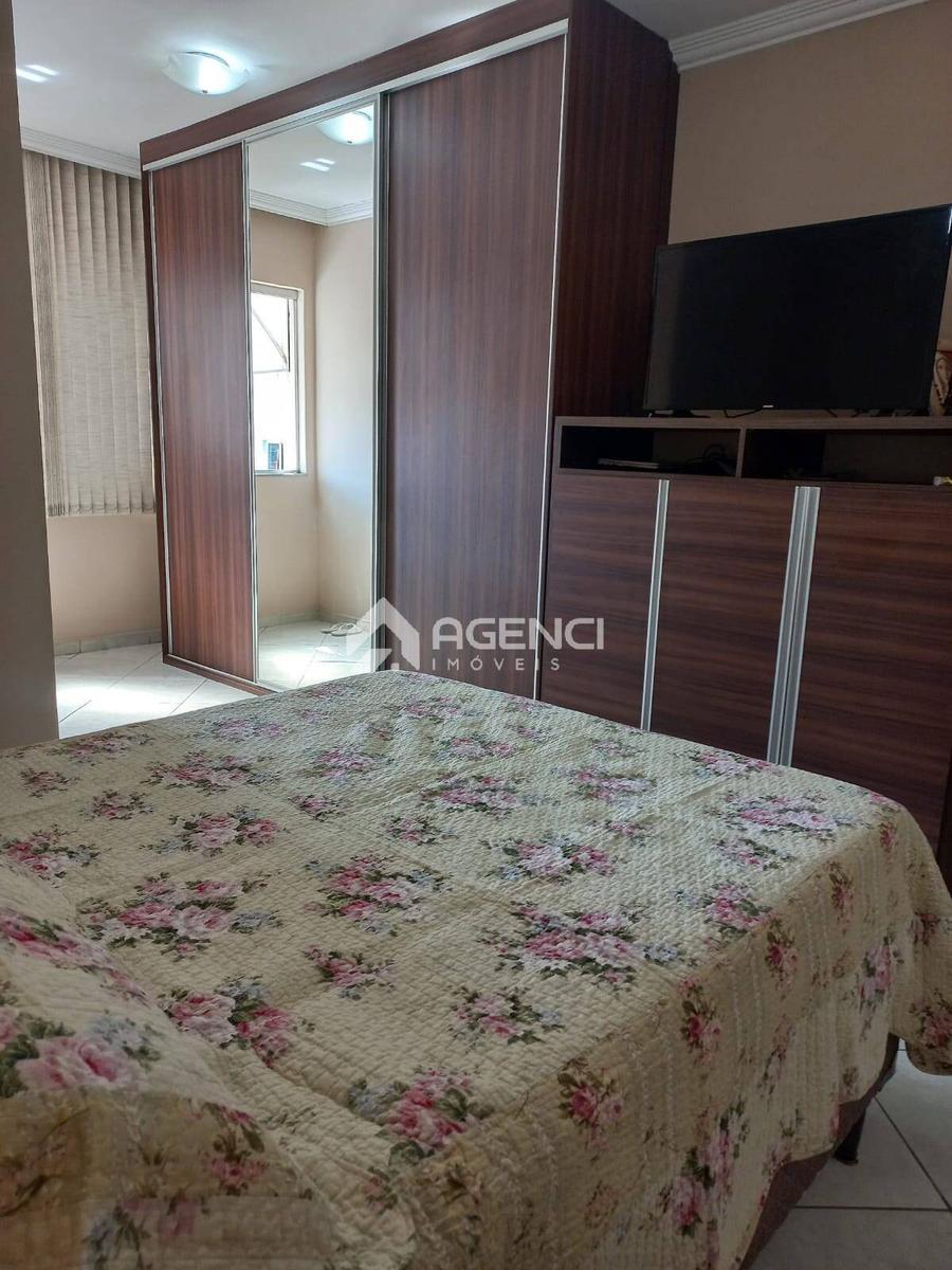 Casa, Santa Cruz Industrial, 3 Quartos, 0 Vaga, 1 Suíte