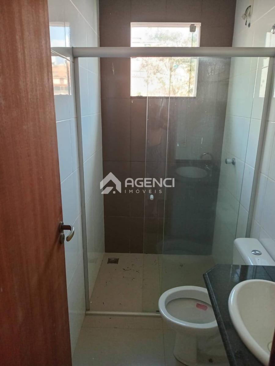 Casa, Cabral, 3 Quartos, 0 Vaga, 0 Suíte