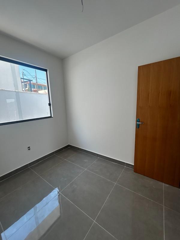 Casa, Masterville, 2 Quartos, 2 Vagas, 1 Suíte