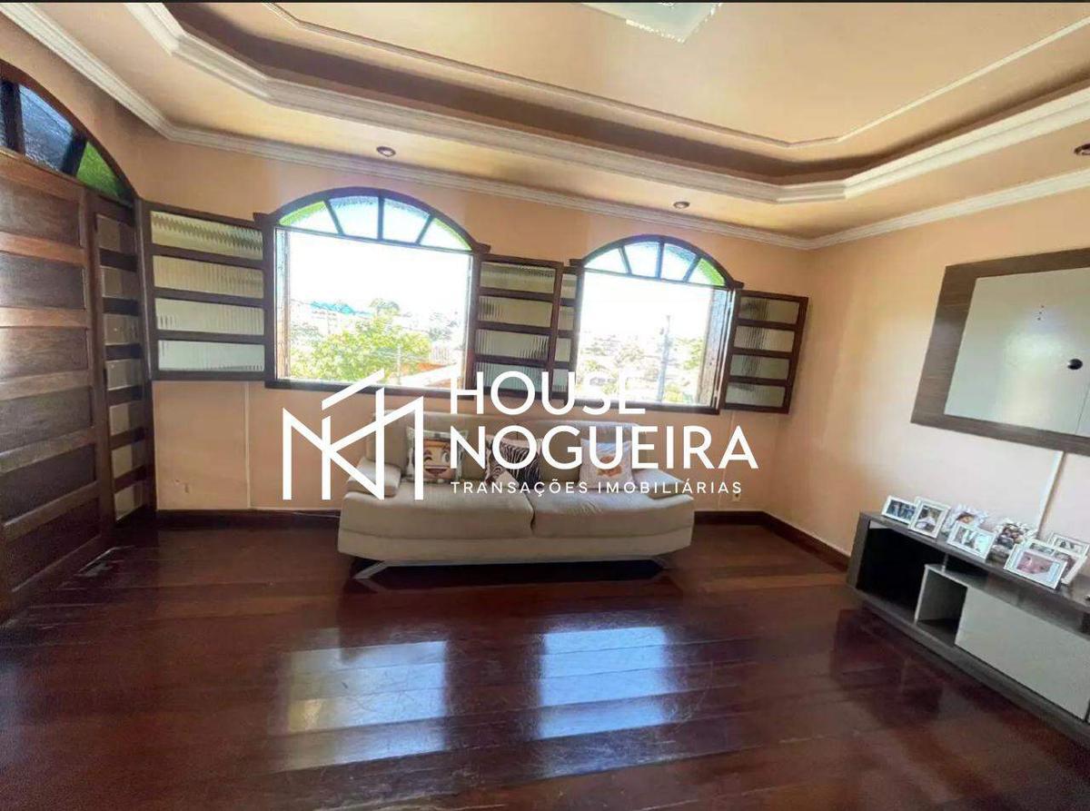 Casa, Tirol, 3 Quartos, 10 Vagas, 1 Suíte