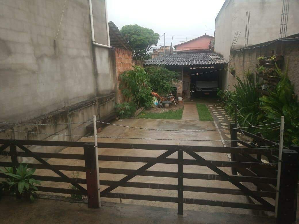 Casa, Bela Vista, 2 Quartos, 6 Vagas