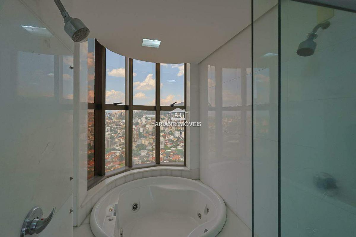 Apartamento, Santa Lúcia, 3 Quartos, 4 Vagas, 3 Suítes