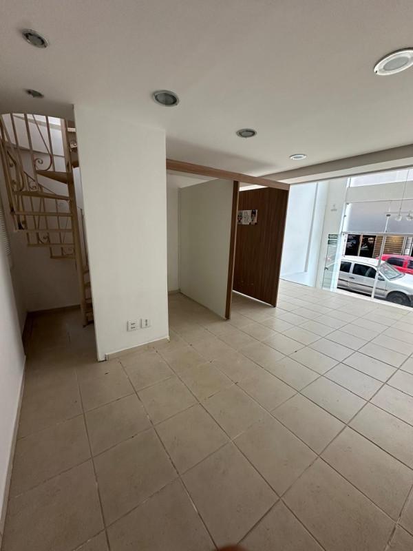 Andar, Centro, 0 Quarto, 0 Vaga