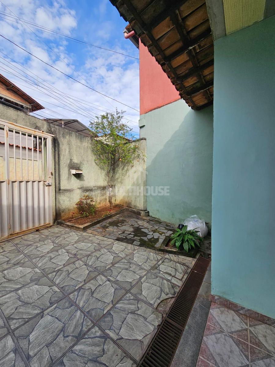 Casa, Venda Nova, 3 Quartos, 2 Vagas