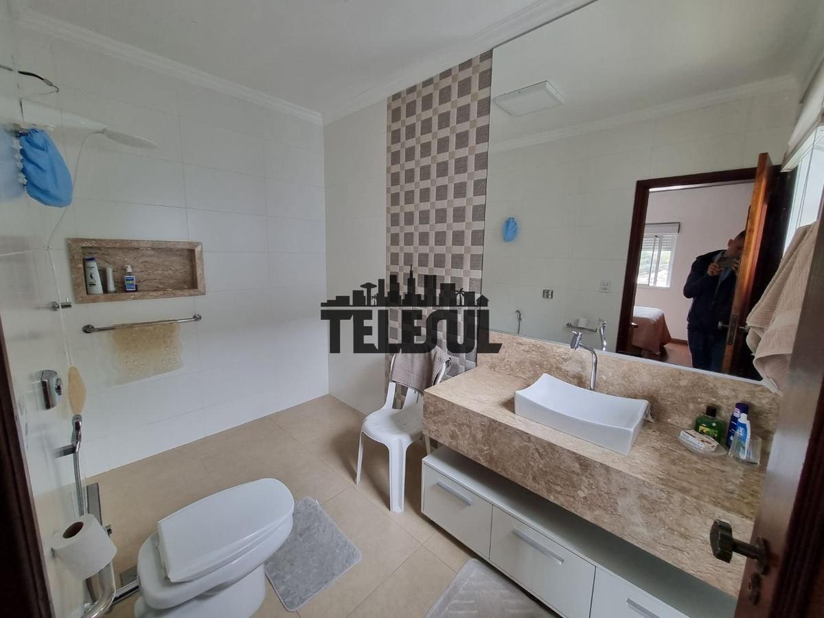 Casa, Vila Pinto, 6 Quartos, 2 Vagas, 2 Suítes