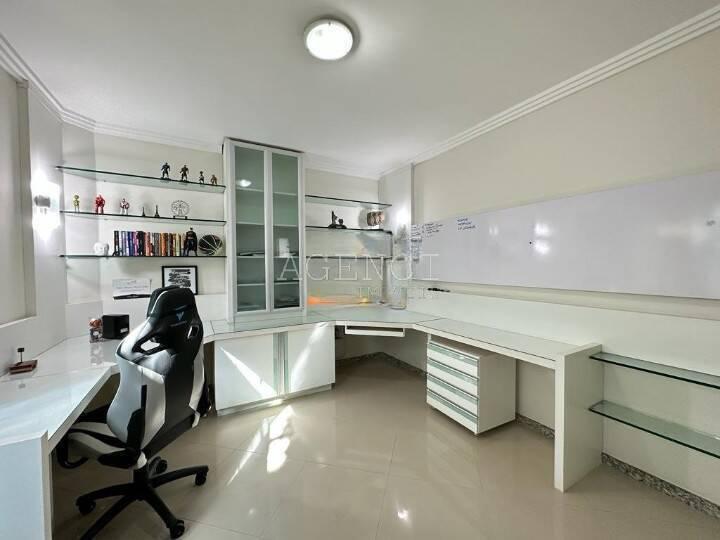 Casa, Paquetá, 4 Quartos, 0 Vaga, 1 Suíte
