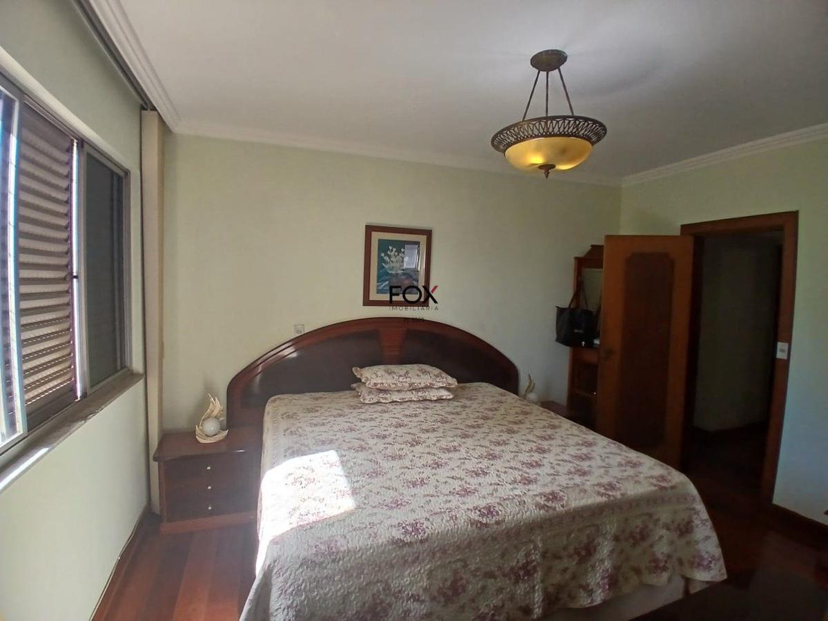 Apartamento, Funcionários, 4 Quartos, 3 Vagas, 2 Suítes