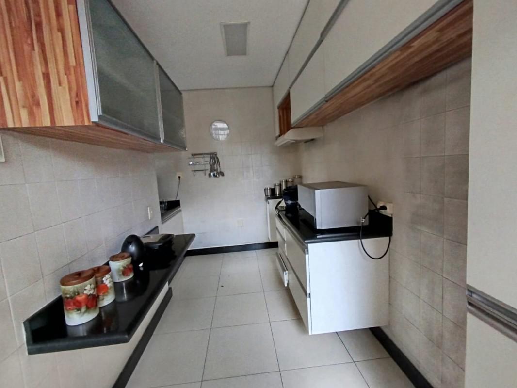 Casa, Carlos Prates, 3 Quartos, 2 Vagas