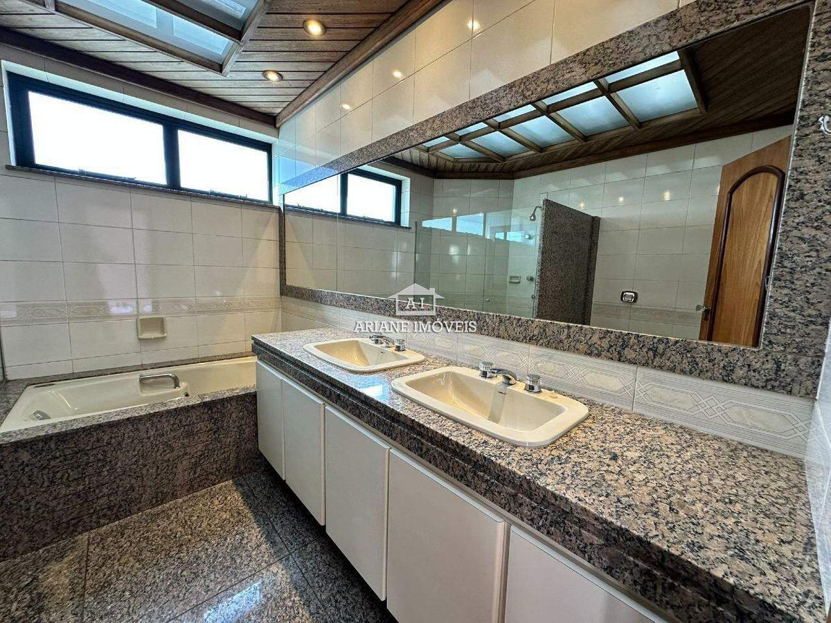 Apartamento, Serra, 4 Quartos, 5 Vagas, 2 Suítes