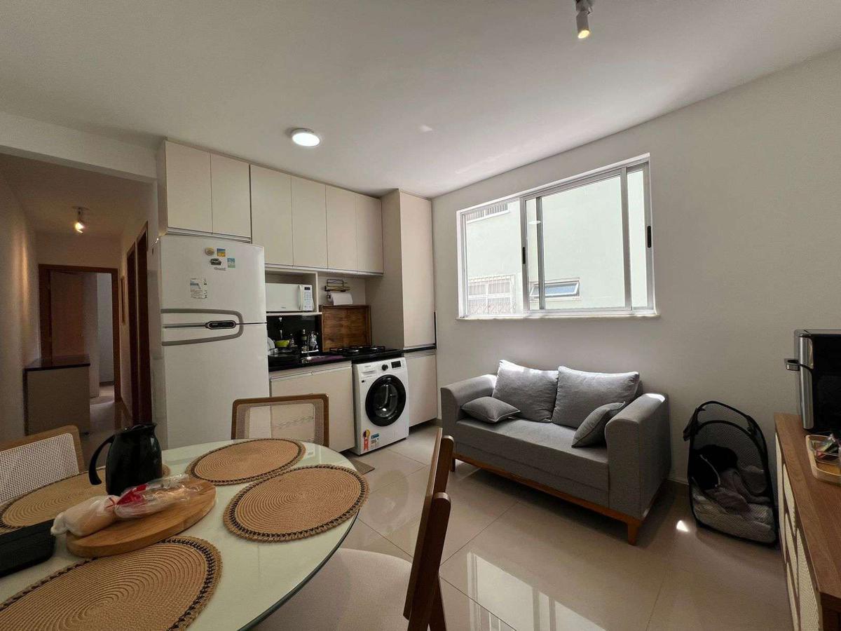 Apartamento, Sagrada Família, 2 Quartos, 1 Vaga