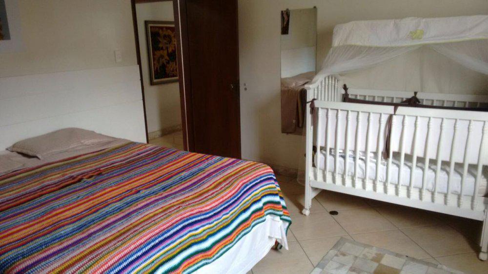 Casa, Santa Terezinha, 4 Quartos, 3 Vagas, 2 Suítes