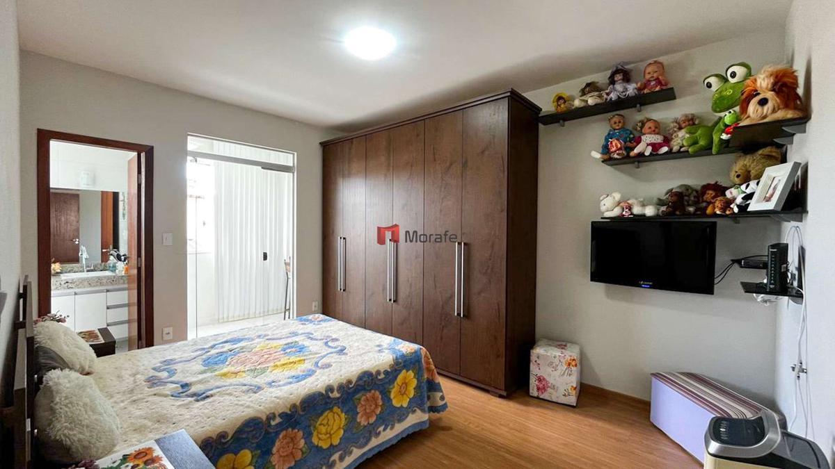 Casa, Santa Efigênia, 3 Quartos, 2 Vagas, 2 Suítes