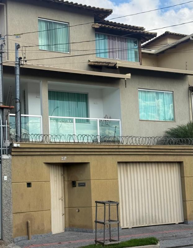 Casa, Inconfidentes, 4 Quartos, 3 Vagas, 1 Suíte