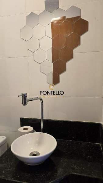 Casa, Santa Branca, 2 Quartos, 1 Vaga