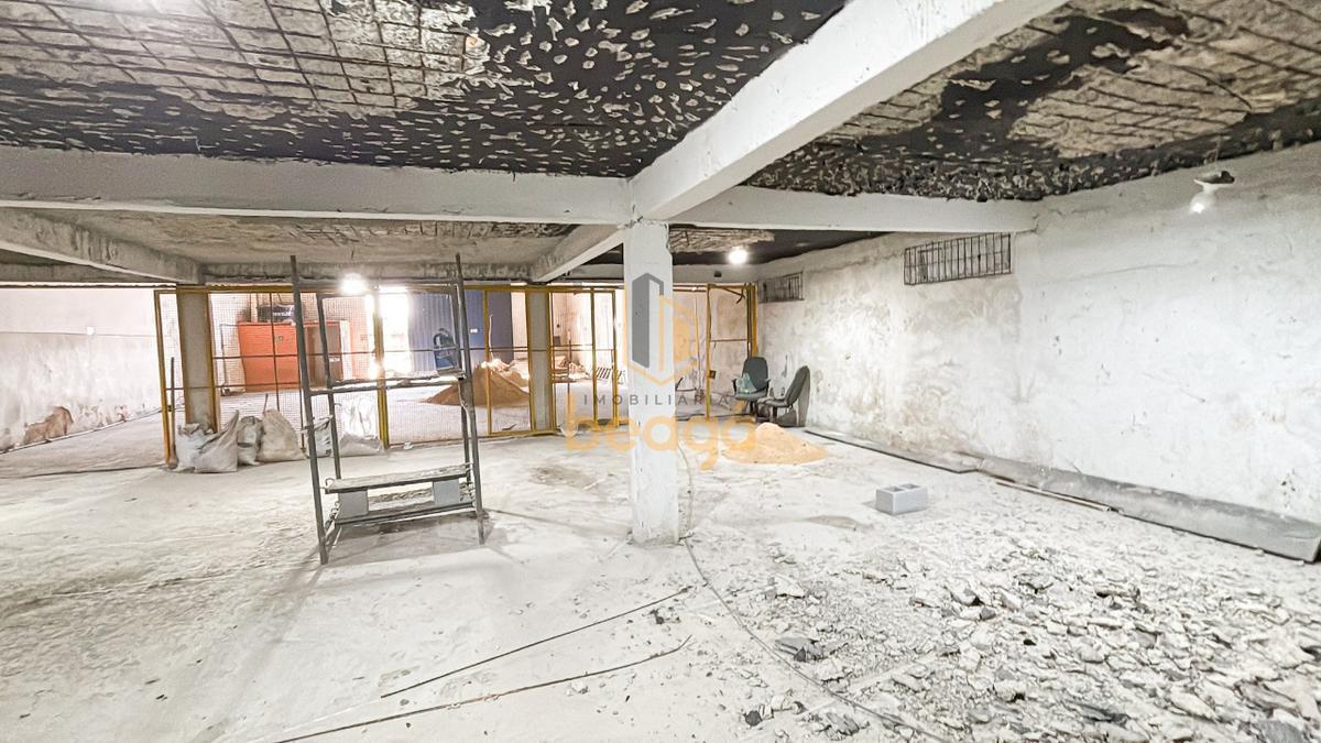 Galpão, Parque Turistas, 0 Quarto, 1 Vaga