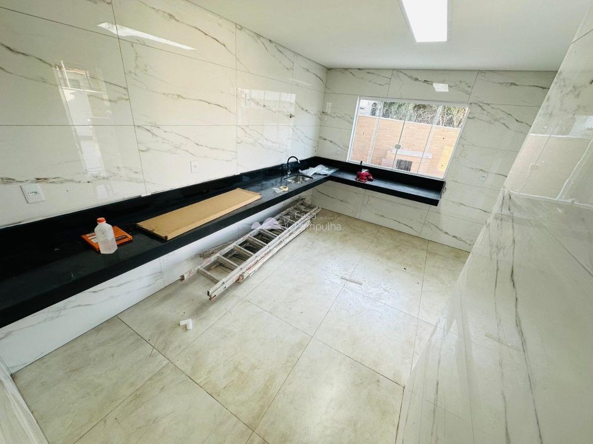 Casa, Planalto, 7 Quartos, 6 Vagas, 2 Suítes