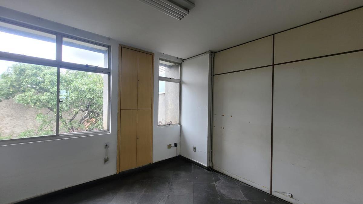 Prédio, São Francisco, 0 Quarto, 0 Vaga