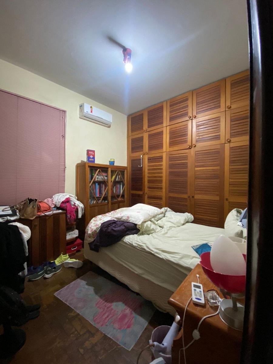 Casa, Floresta, 12 Quartos, 0 Vaga, 2 Suítes