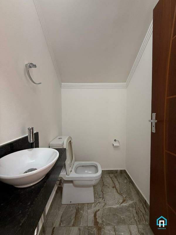 Casa, Centro, 4 Quartos, 4 Vagas, 2 Suítes