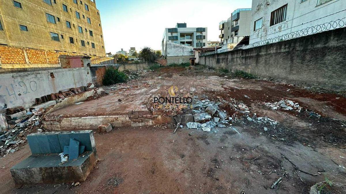 Lote, Centro, 0 Quarto, 0 Vaga