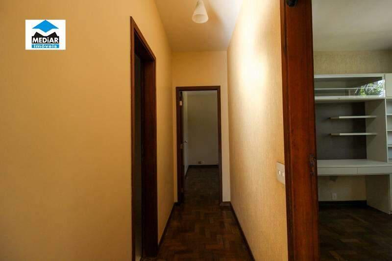 Apartamento, Funcionários, 4 Quartos, 2 Vagas, 1 Suíte