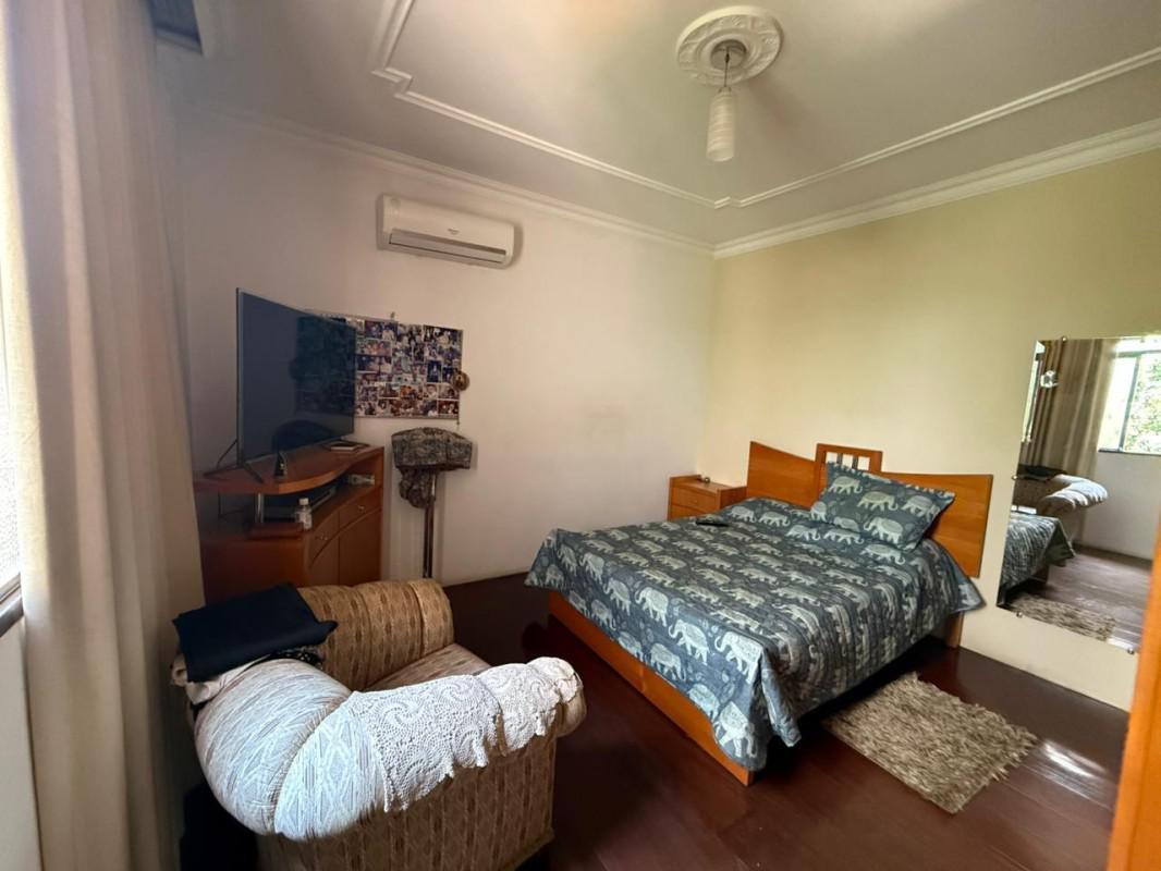 Casa, Santa Mônica, 6 Quartos, 3 Vagas, 1 Suíte