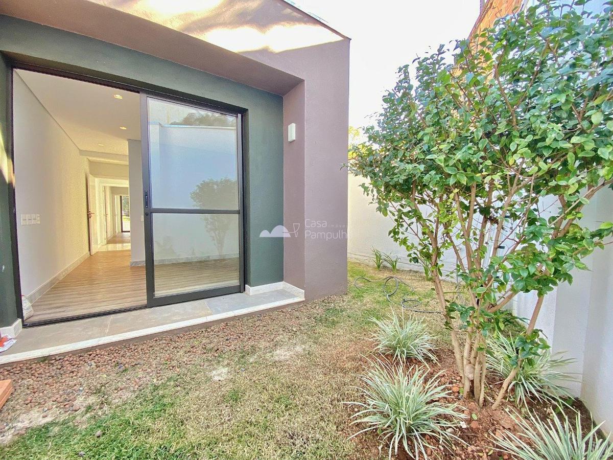 Casa, Planalto, 4 Quartos, 2 Vagas, 3 Suítes