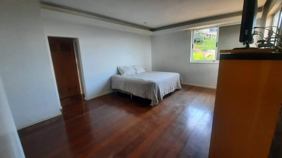 Casa, Vila Castela, 4 Quartos, 6 Vagas, 1 Suíte