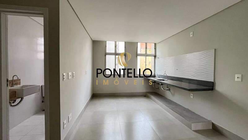 Apartamento, Centro, 2 Quartos, 0 Vaga, 1 Suíte