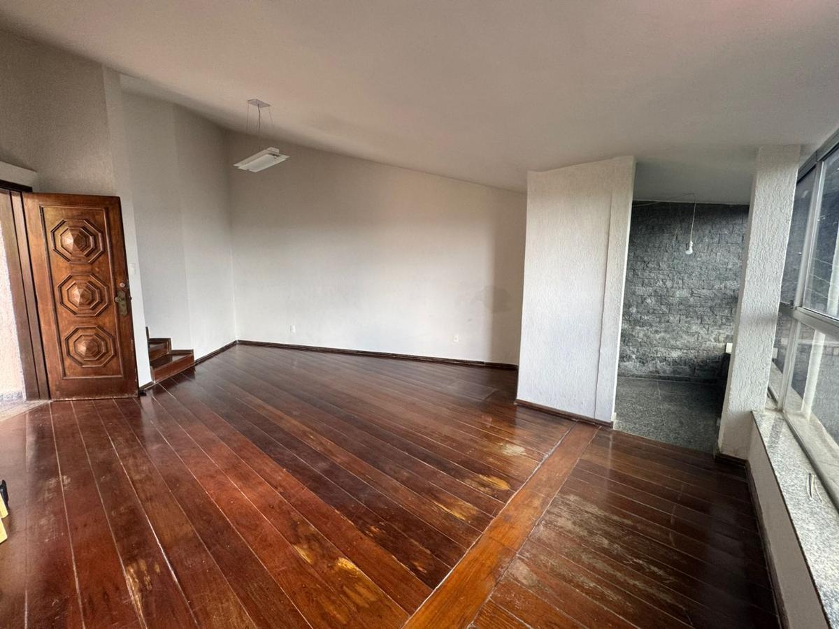 Casa, São Lucas, 4 Quartos, 3 Vagas, 1 Suíte