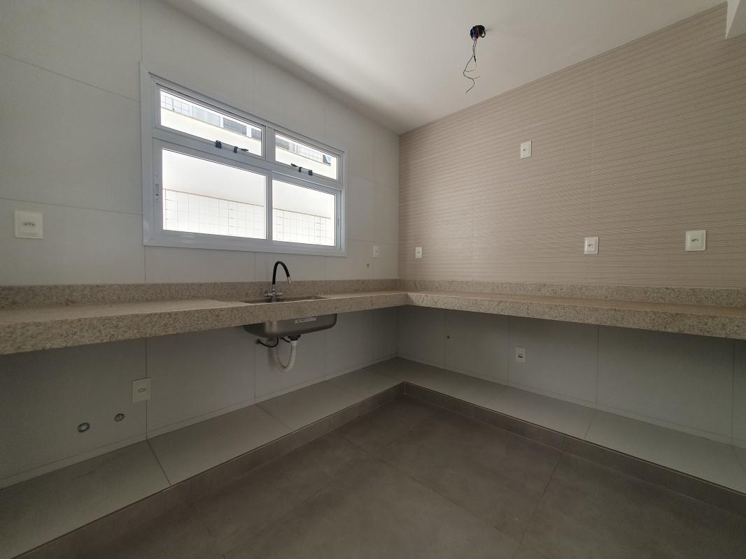 Apartamento, Nova Suíssa, 4 Quartos, 2 Vagas, 2 Suítes