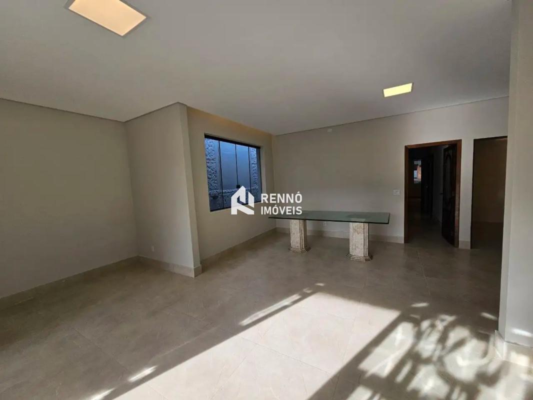 Casa, São Lucas, 3 Quartos, 4 Vagas, 2 Suítes