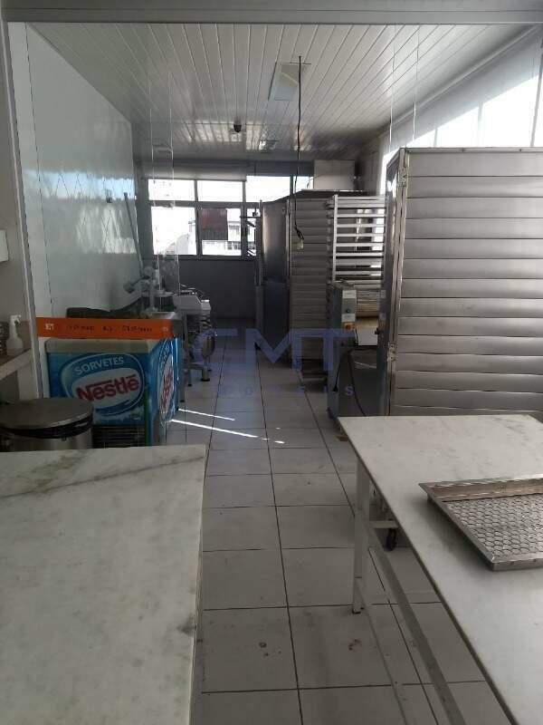 Andar, Centro, 0 Quarto, 0 Vaga