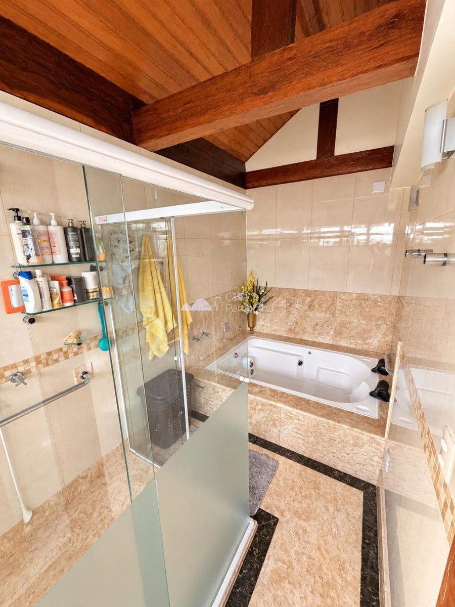 Casa, Planalto, 4 Quartos, 3 Vagas, 3 Suítes