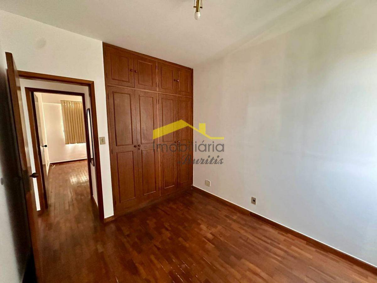 Apartamento, Estoril, 2 Quartos, 2 Vagas