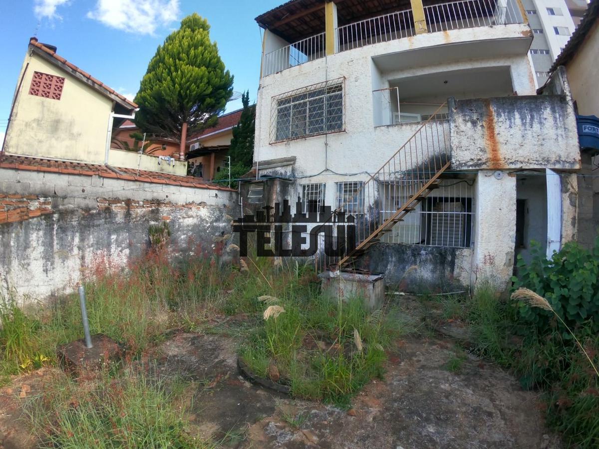 Casa, Centro, 4 Quartos, 0 Vaga, 1 Suíte