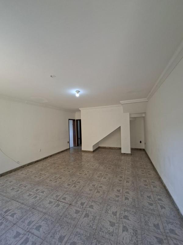 Casa, Paulo VI, 3 Quartos, 2 Vagas, 1 Suíte