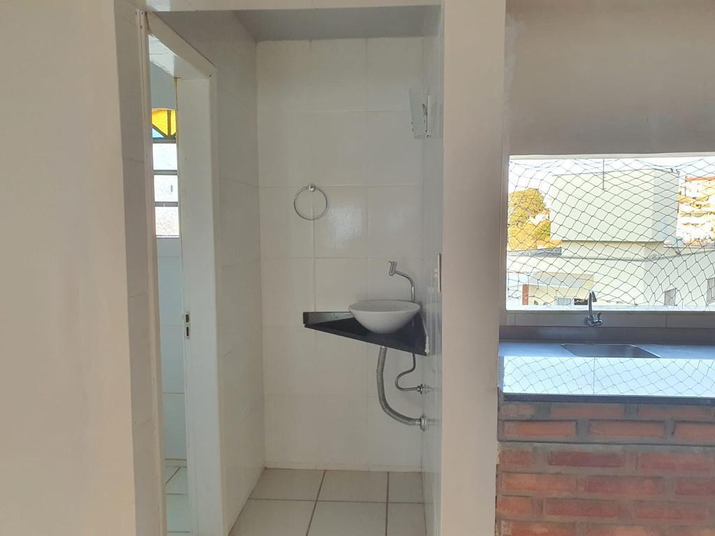 Casa, Sagrada Família, 4 Quartos, 6 Vagas, 1 Suíte