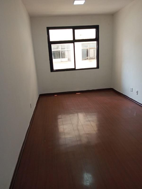 Sala, Centro, 0 Quarto, 0 Vaga