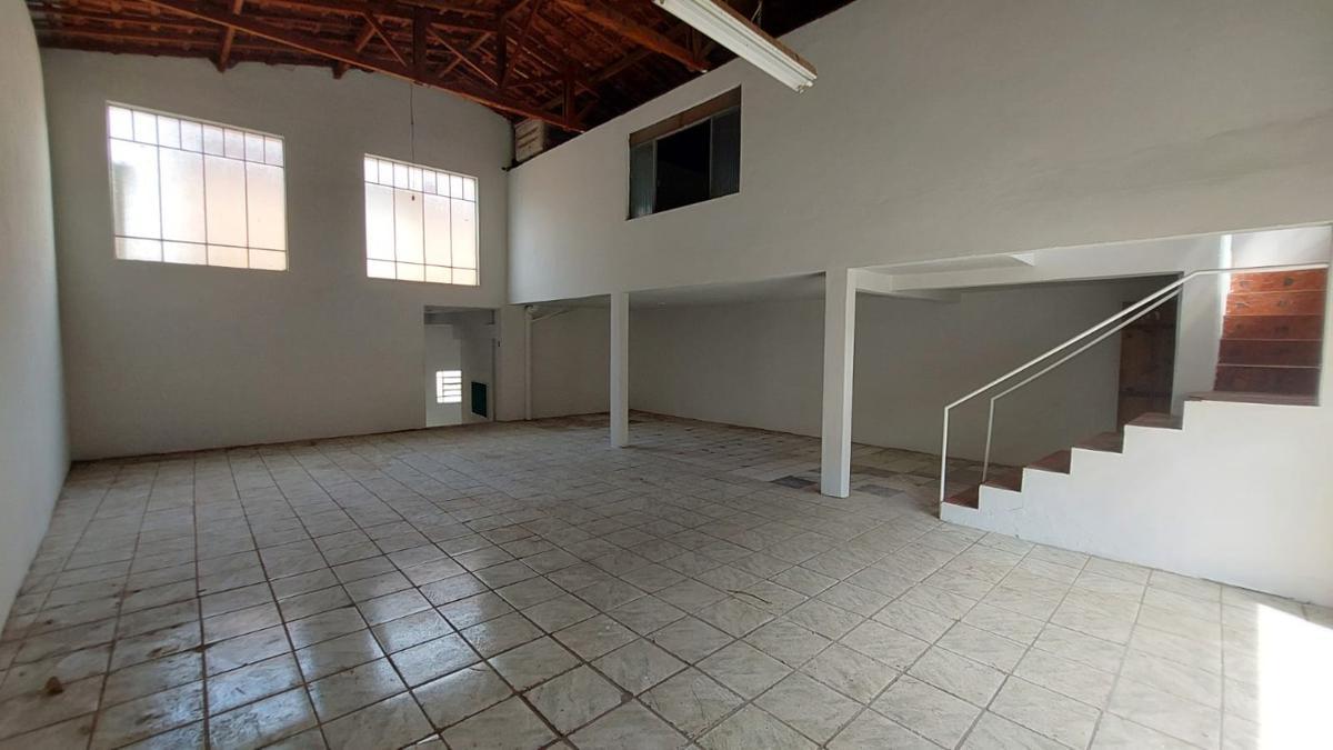 Galpão, Centro, 0 Quarto, 0 Vaga