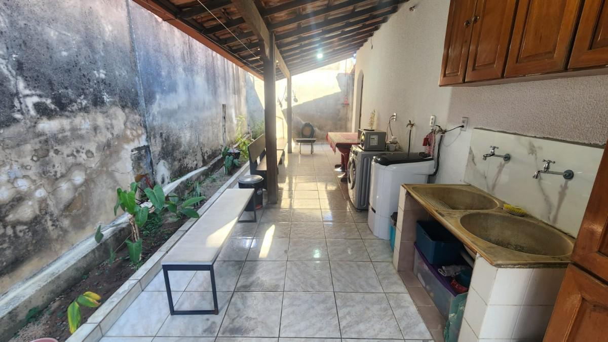 Casa, Jardim Pérola, 3 Quartos, 2 Vagas, 1 Suíte