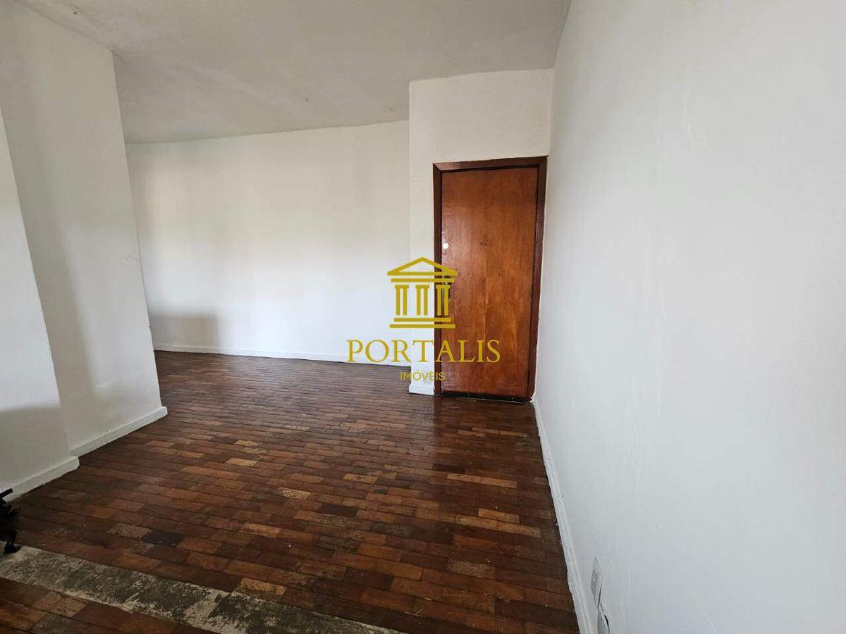 Apartamento, Floresta, 2 Quartos, 0 Vaga