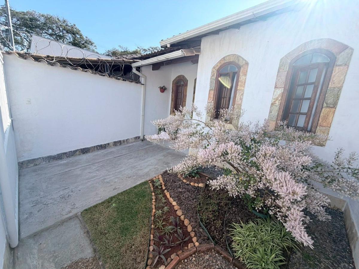 Casa, Santa Mônica, 2 Quartos, 1 Vaga