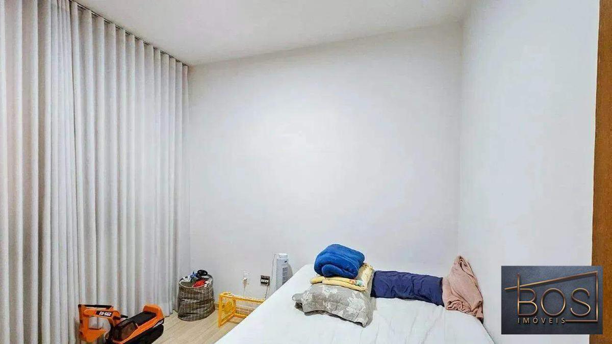 Apartamento, Sagrada Família, 3 Quartos, 2 Vagas, 1 Suíte