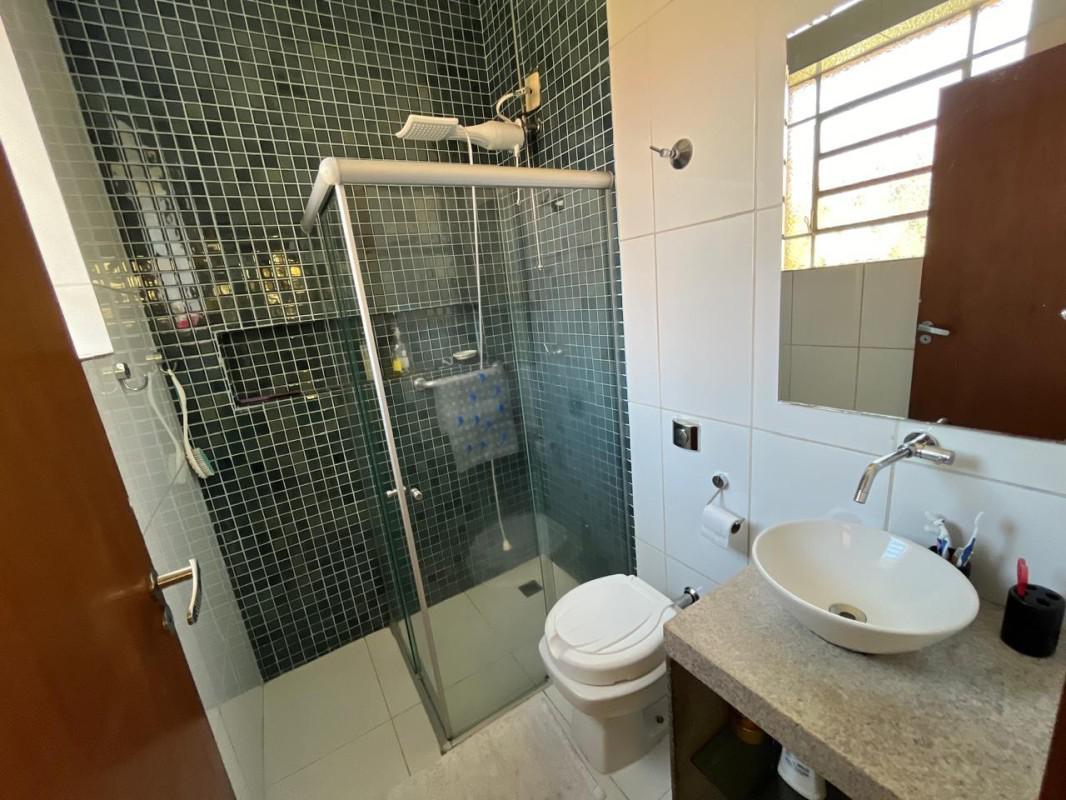 Casa, Carlos Prates, 3 Quartos, 2 Vagas